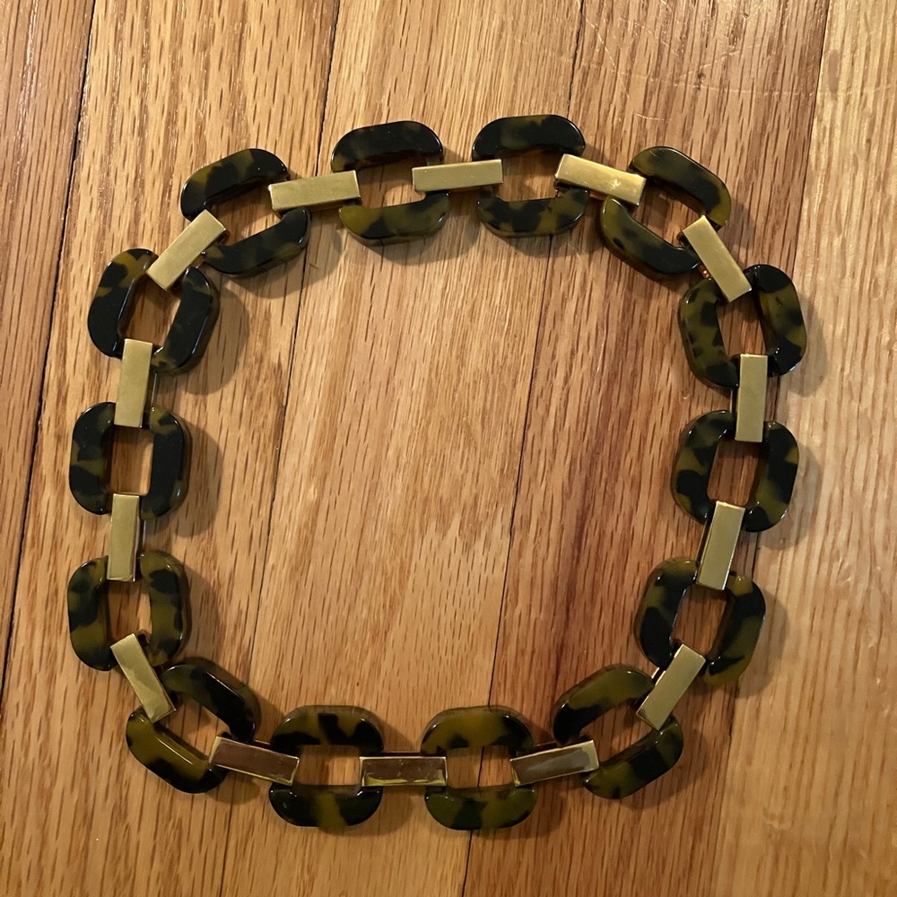 J.Crew Tortoise acrylic/resin/lucite Link Necklace - Picture 2 of 4